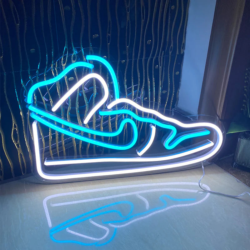 Letreiro Neon de Ténis Elétrico – Decoração Ousada e Estilosa para Amantes de Ténis e Espaços Modernos