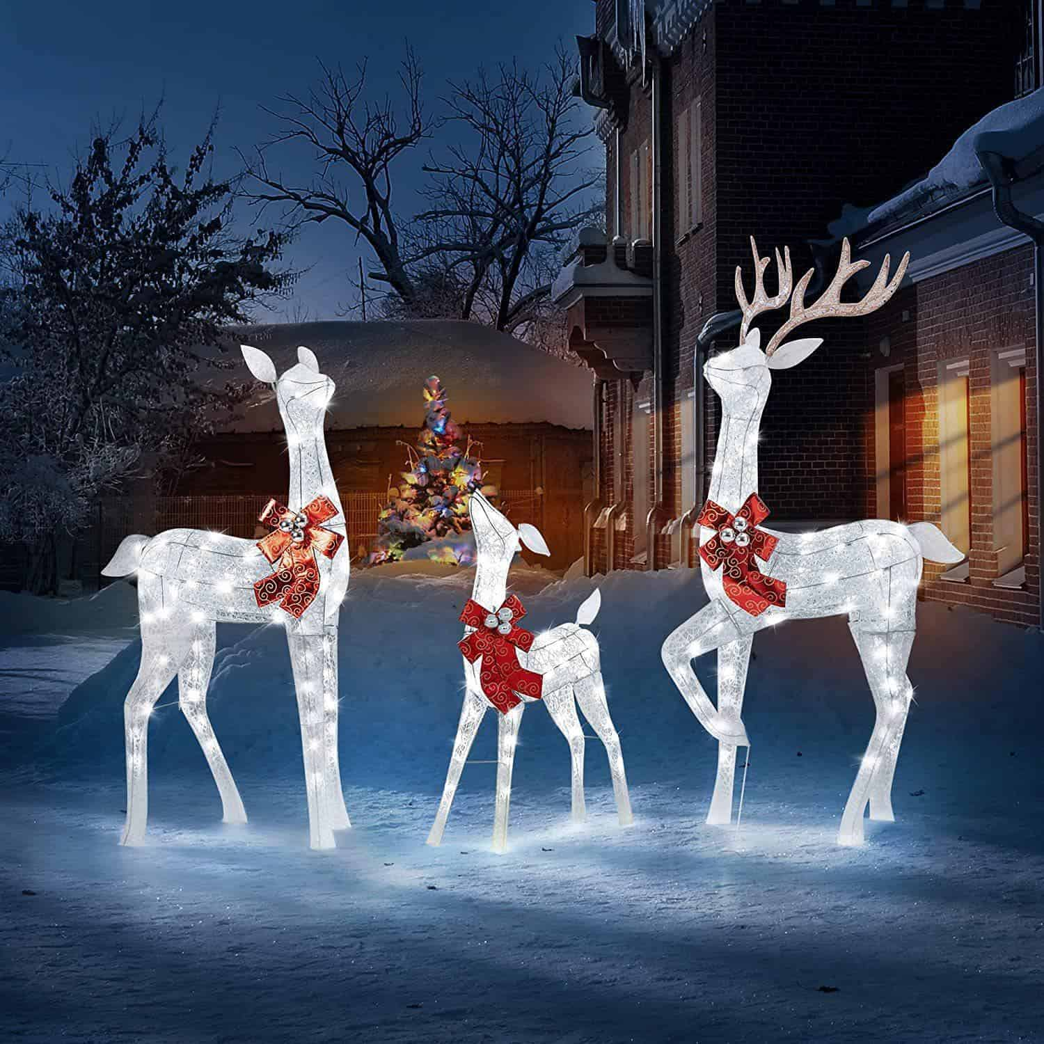 3-Piece Outdoor Reindeer Christmas Decorations Yard, Pre Lit Deer Family with 365 Led Lights