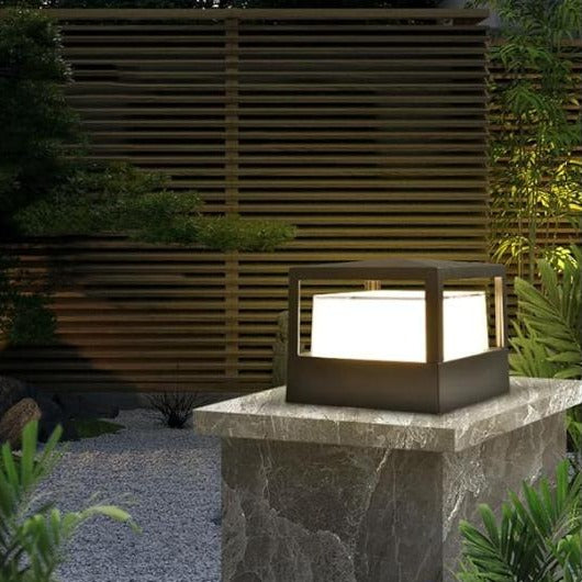 LED Outdoor Solar Lights For Post Caps Light, Modern Waterproof Light for Garden Lamp Villa Gate Column